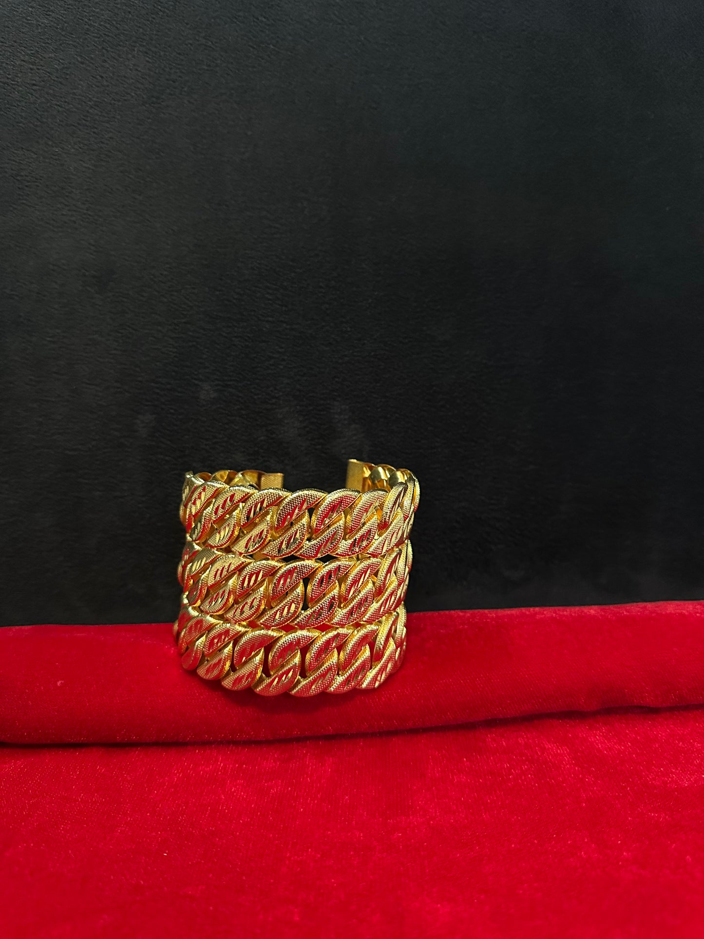 Broad Empress Layer Bracelet- 250 Milligram Gold Forming, 8-Inch Length, 19 Grams