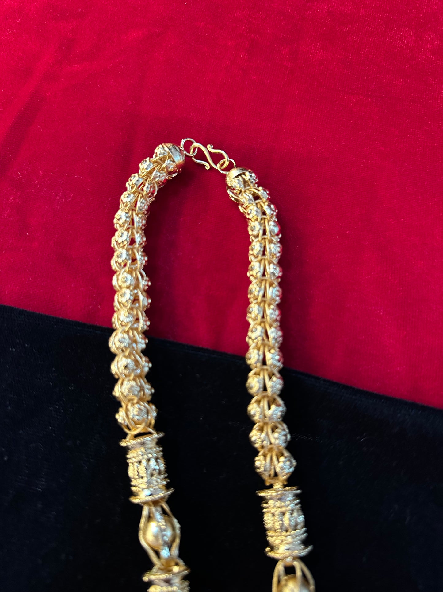 Maharaja  Chain-250 Milligram Gold Forming, 18-22 Inch Length, 29g