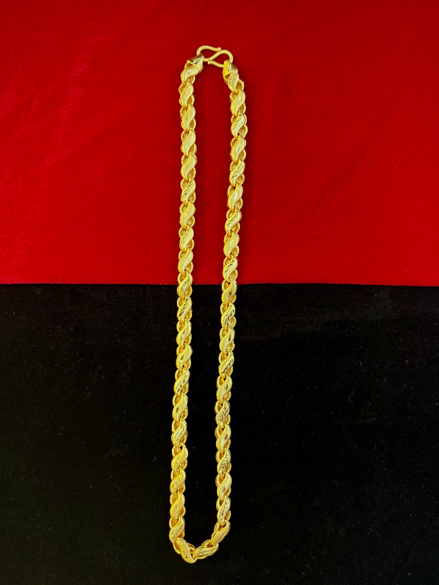 Golden Leaf Chain – 200 Milligram Gold Forming, 18-22 Inch Length, 23g