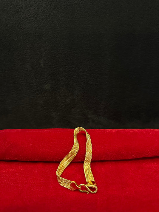 Mesh Elegance  Bracelet- 100 Milligram Gold Forming, 8-Inch Length, 6 Grams