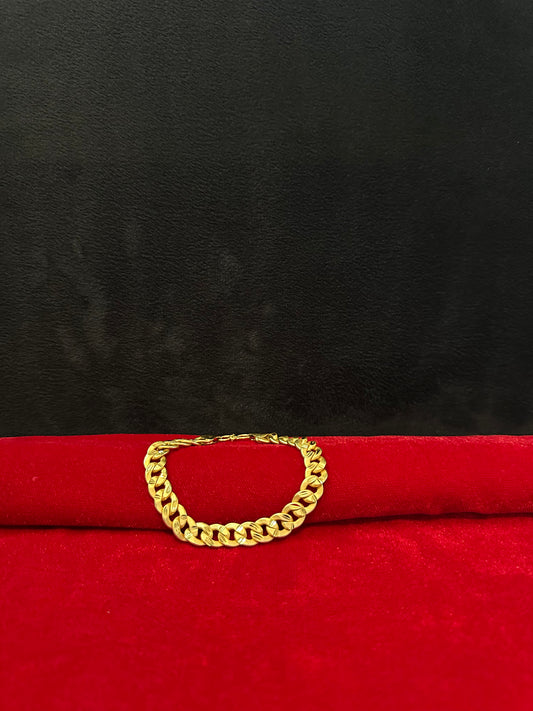 Cuban King Bracelet- 100 Milligram Gold Forming, 8-Inch Length, 14 Grams