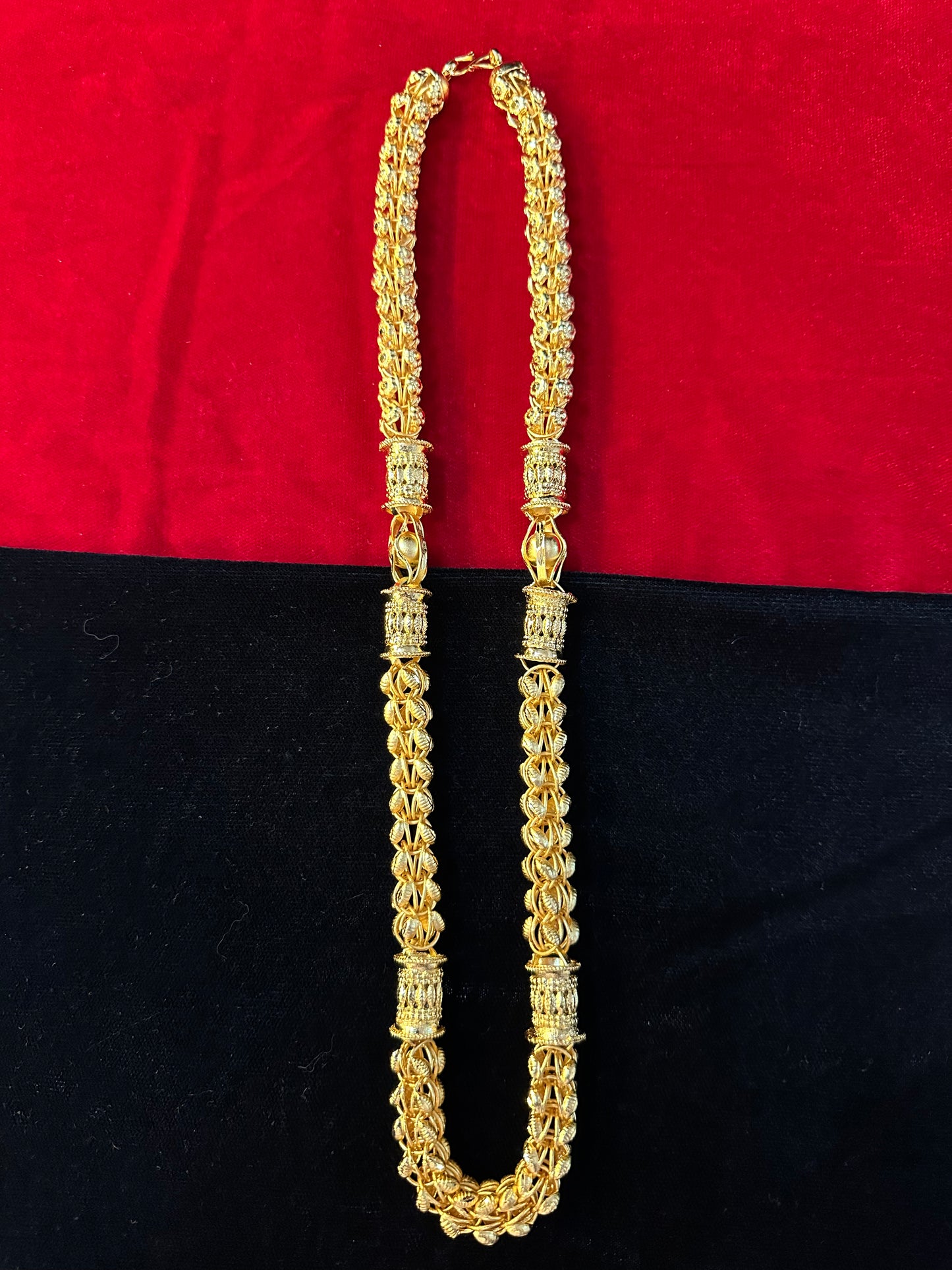 Maharaja  Chain-250 Milligram Gold Forming, 18-22 Inch Length, 29g