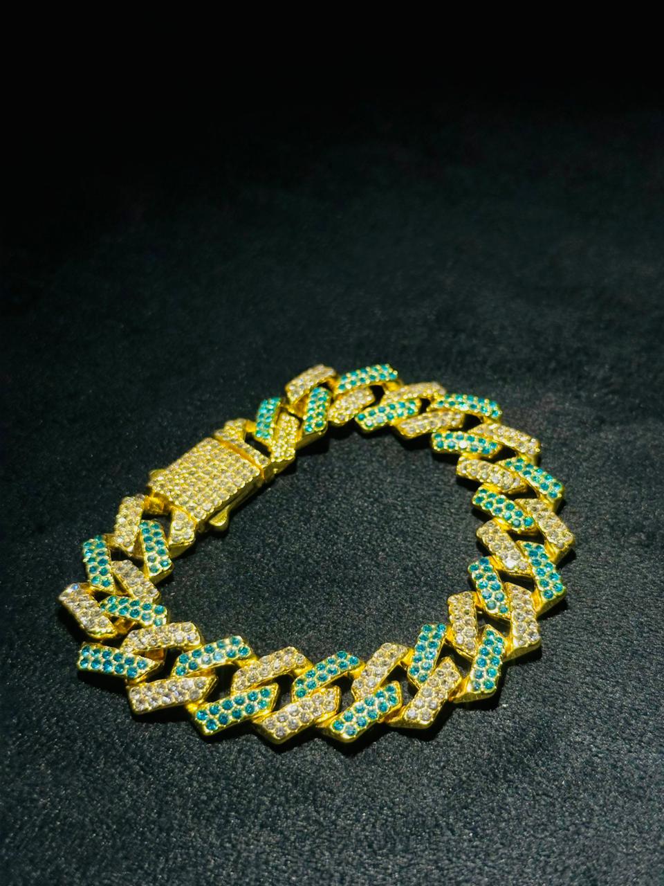 LUXURY BRACELET - 100 Milligram Gold Forming - 1 Gram Gold Plated - 17 Grams